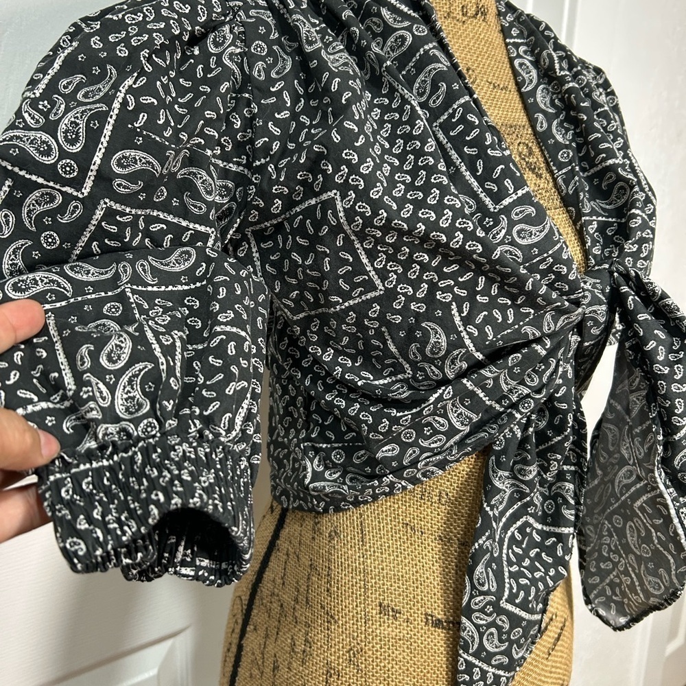 Zara Black and White Patterned Tie-Front Blouse - Picture 4 of 7